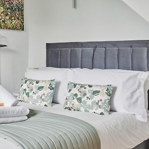 The Lansdowne Guest House